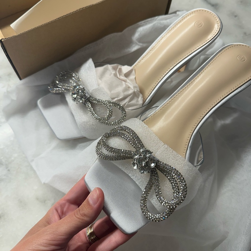 Elegant Silver Women's Heels with Rhinestone Bow